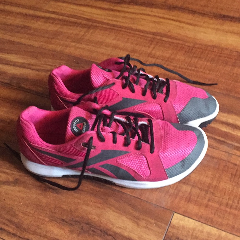 Reebok cross fit size 10 pink/ gray